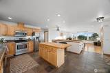 668 Parkview Place - Photo 18