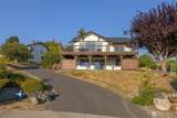 668 Parkview Place - Photo 39