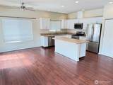 990 42nd Court - Photo 5