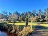1050 Summers Lane - Photo 2
