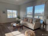 984 Iris Avenue - Photo 10