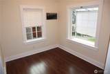 5229 Thompson Avenue - Photo 10