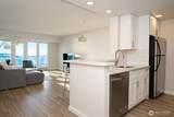121 Vine Street - Photo 2