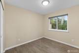 312 Pearsall Street - Photo 15