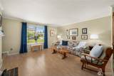 303 325th Lane - Photo 4