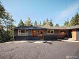 209 Sunset Drive - Photo 1