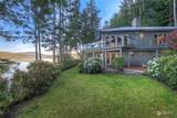 1424 Palisades Drive - Photo 2