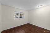 25235 Klahanie Boulevard - Photo 21