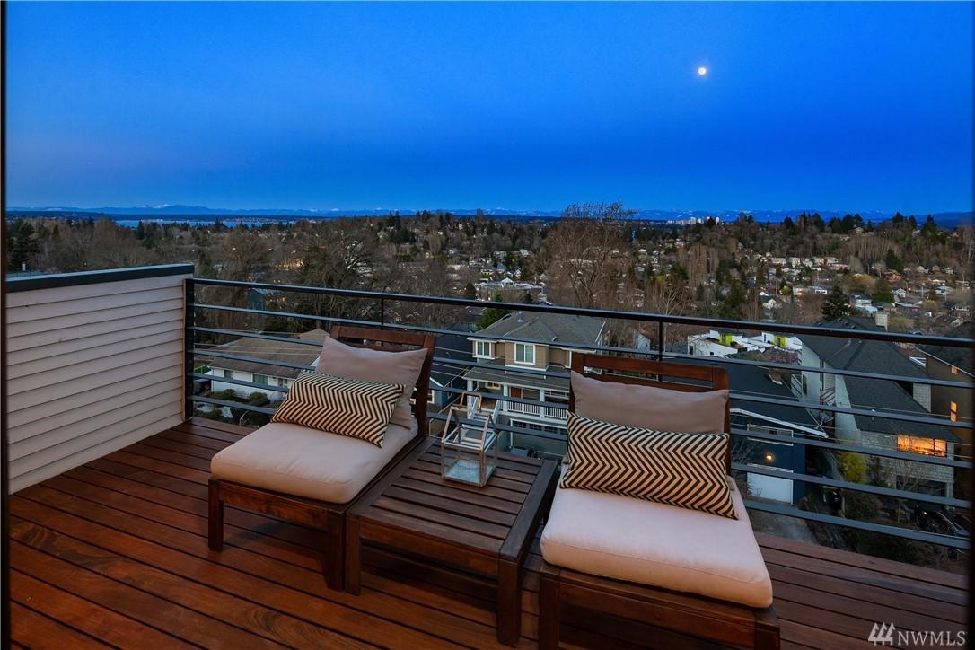 325 25th Ave - Photo 1