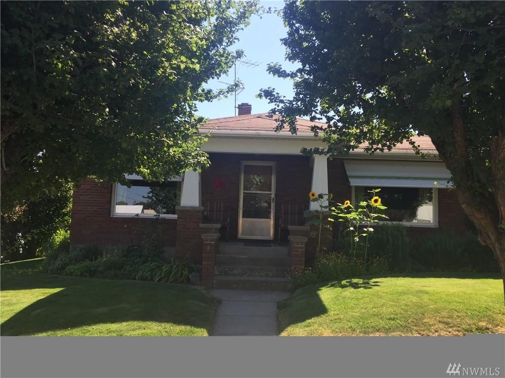 107 4th St - Photo 1