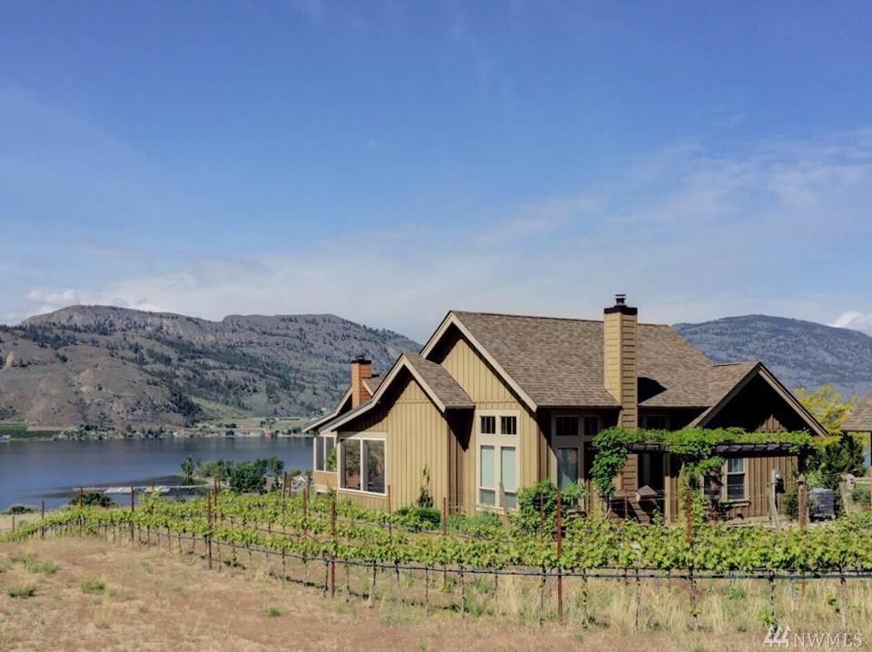 126 Village Wy - Photo 1