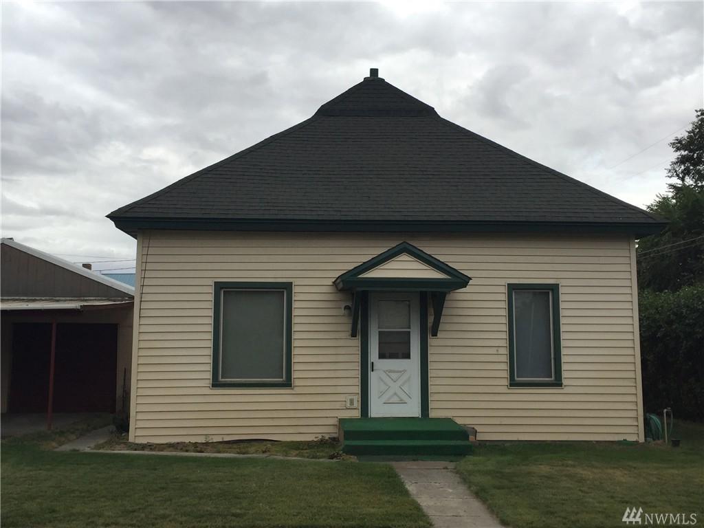 105 4th Ave - Photo 1