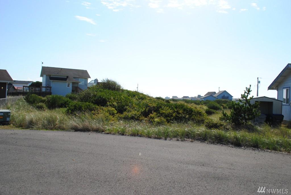 1175 Brookside Ct - Photo 1