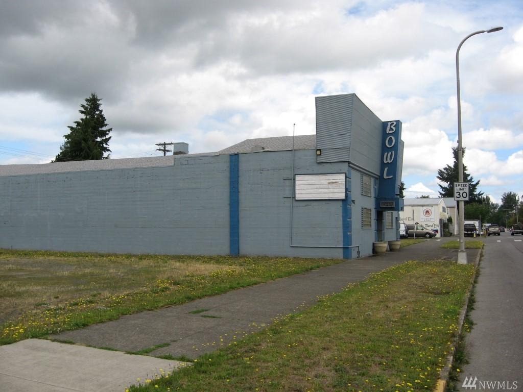 827 Tower Ave - Photo 1