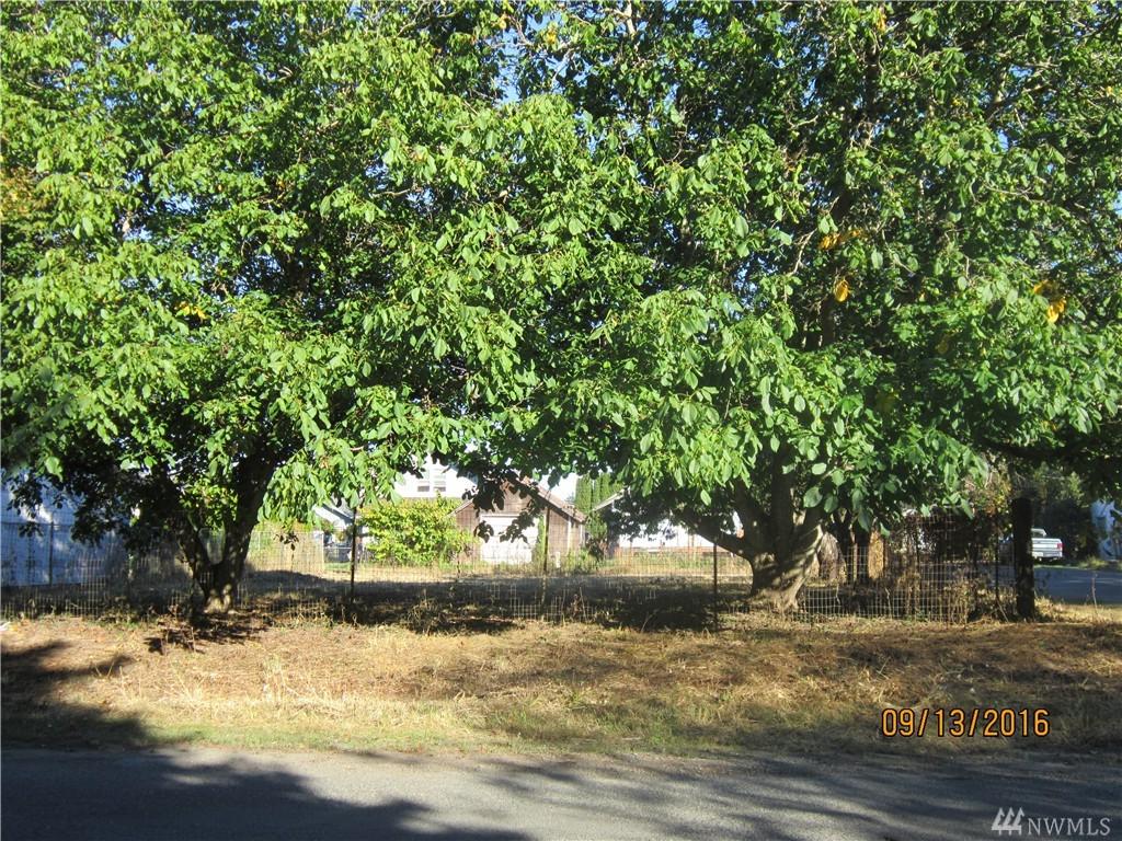 1016 Pearl St - Photo 1