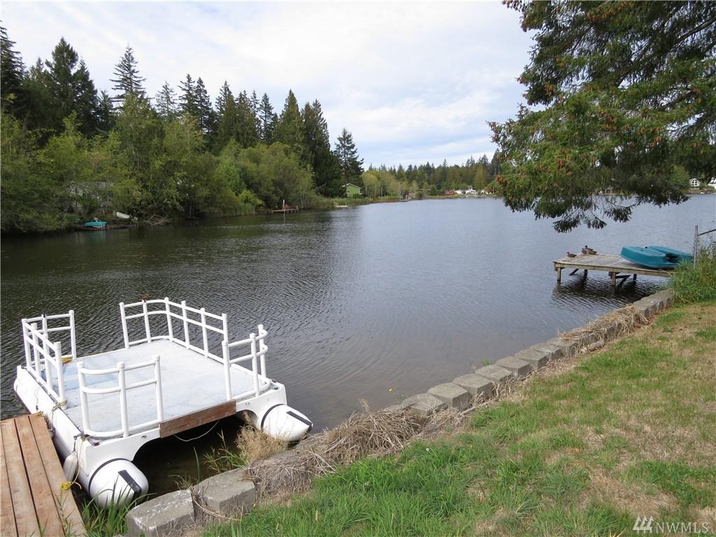 1830 Crescent Dr - Photo 1