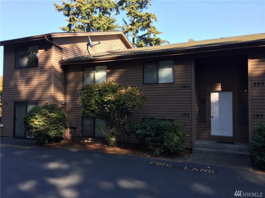 75 Columbia Dr - Photo 1