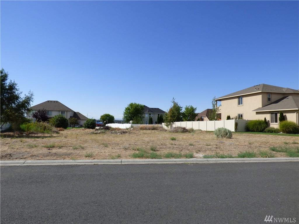 412 Dream St - Photo 1