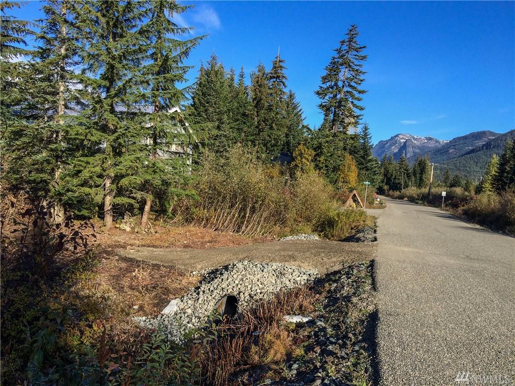 811 Hyak Dr - Photo 1