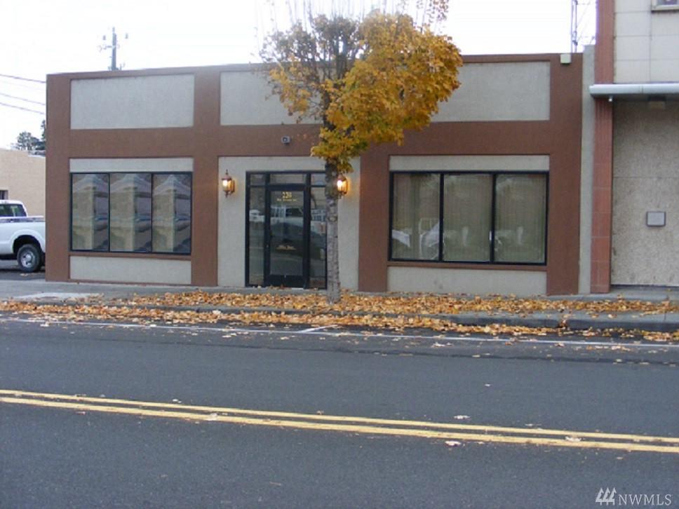 238 Division St - Photo 1