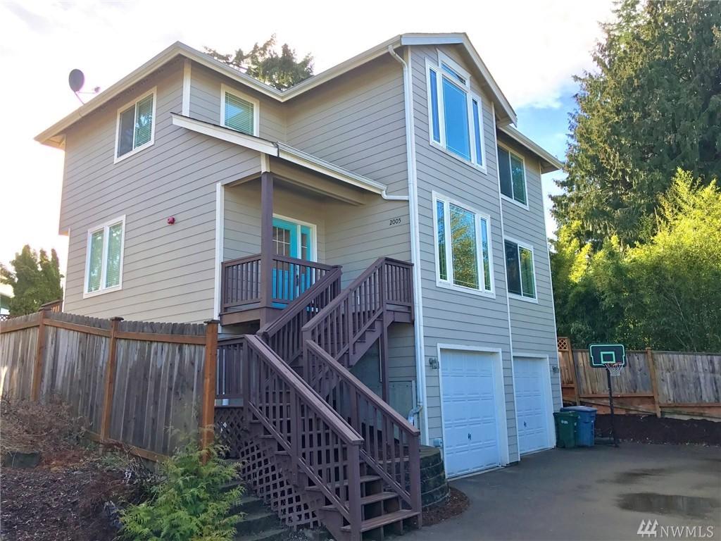 2005 Porter Wy, Milton, WA 98354 (#1089778) :: Homes on the Sound