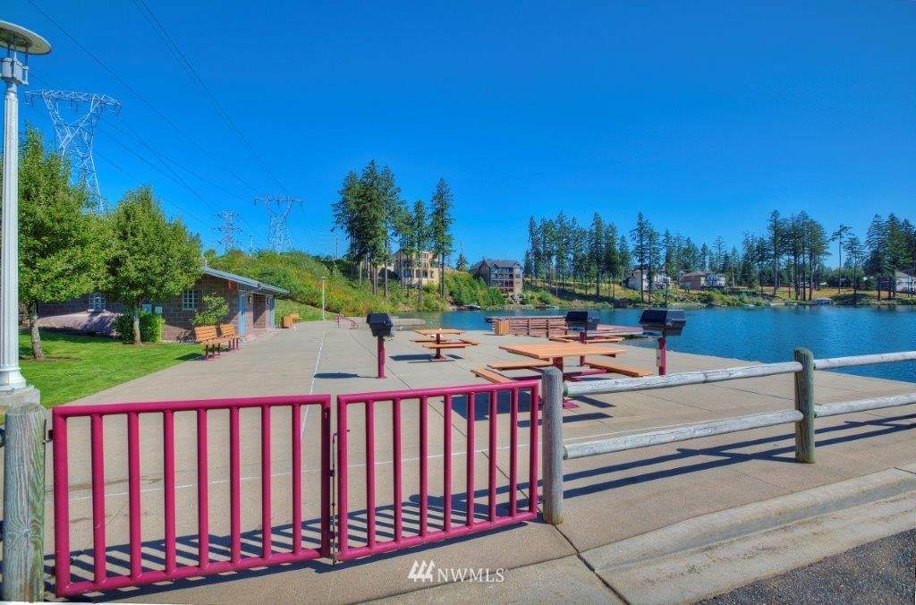 https://bt-photos.global.ssl.fastly.net/nwmls/orig_boomver_1_1096521-1.jpg