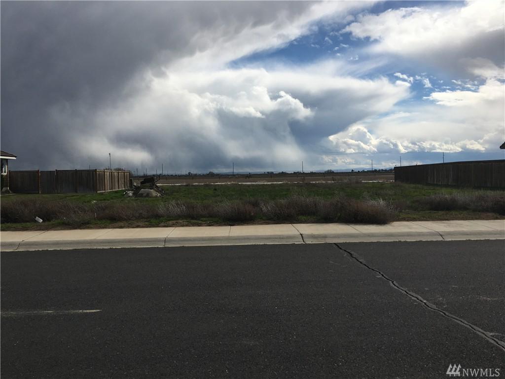 810 L St - Photo 1