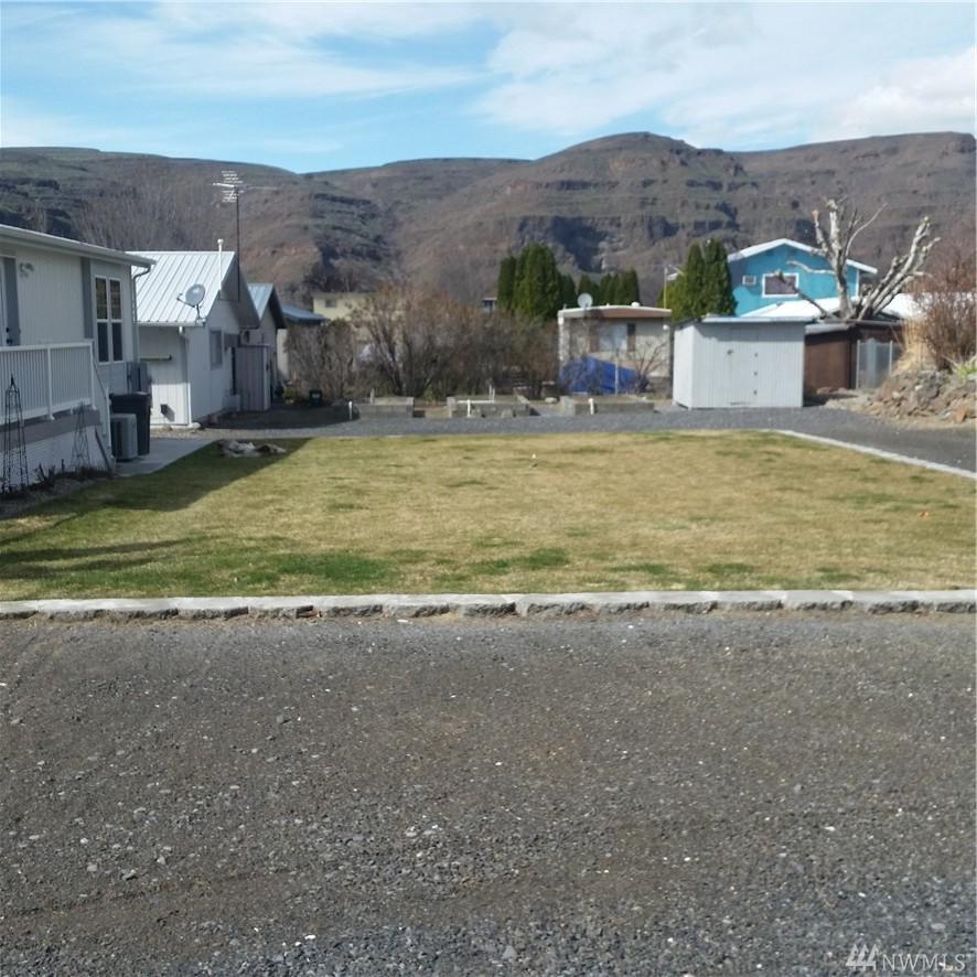 576 Hunter Ave Sw - Photo 1