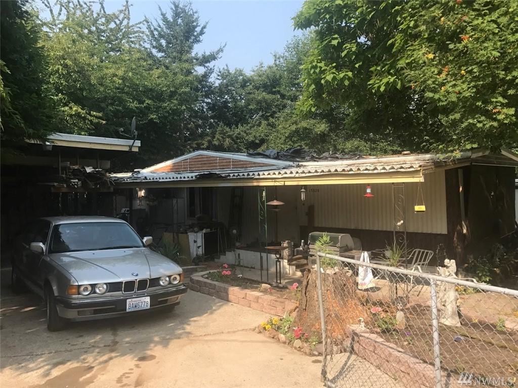 15824 84th Ave - Photo 1
