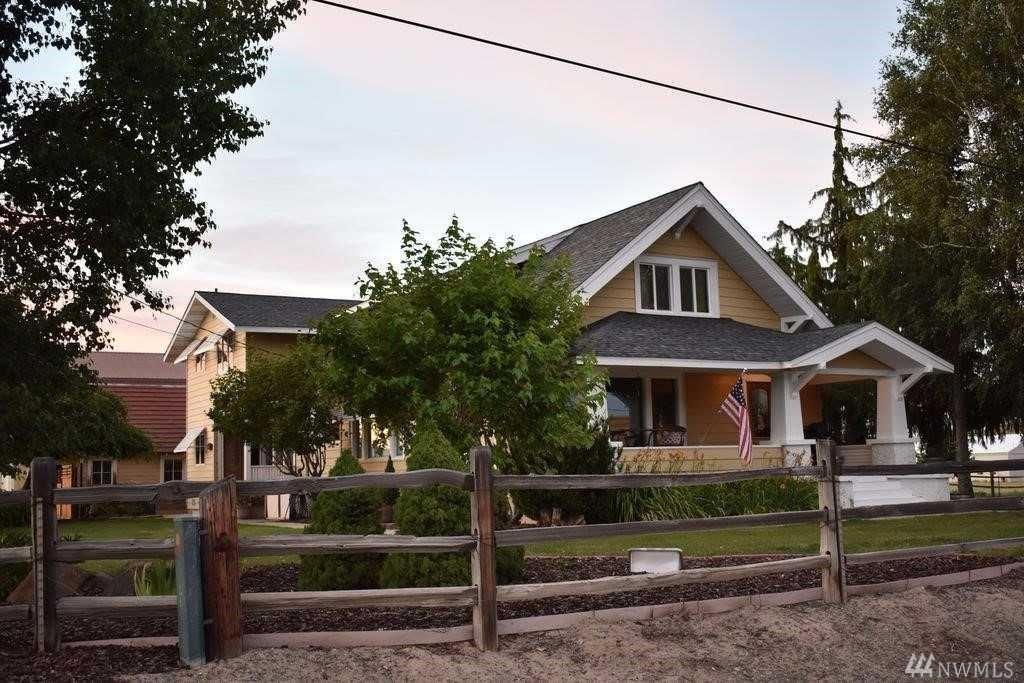 803 Poplar - Photo 1