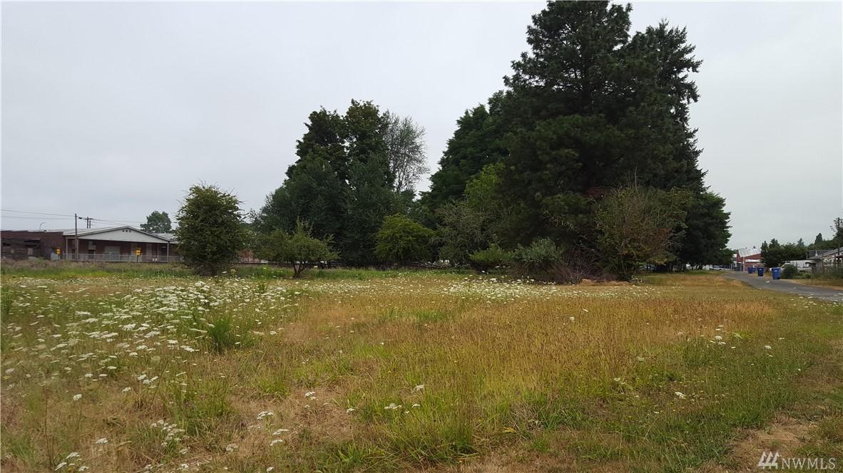 200 Walnut St - Photo 1
