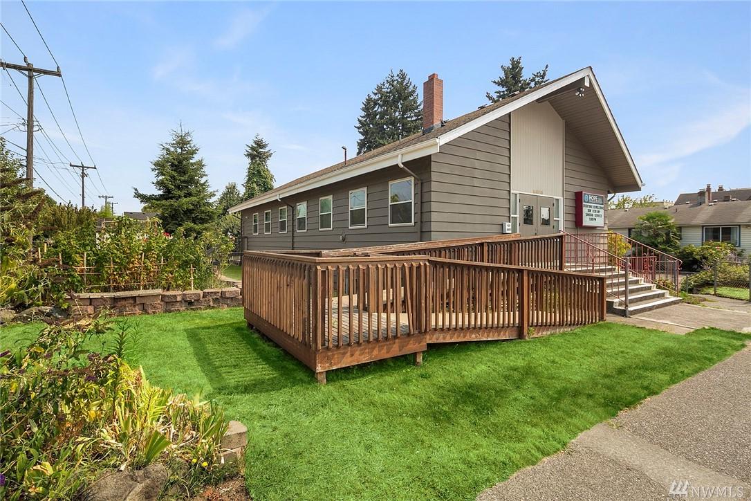 6600 Carleton Ave - Photo 1