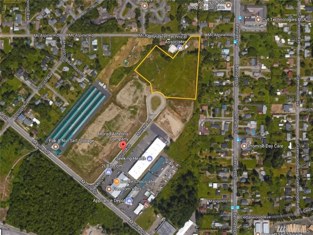 860 Mercer Ave - Photo 1
