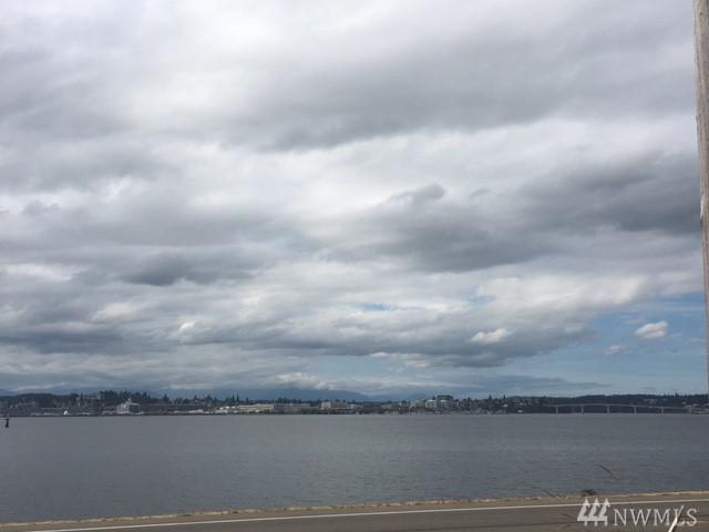 1723 Beach Dr - Photo 1