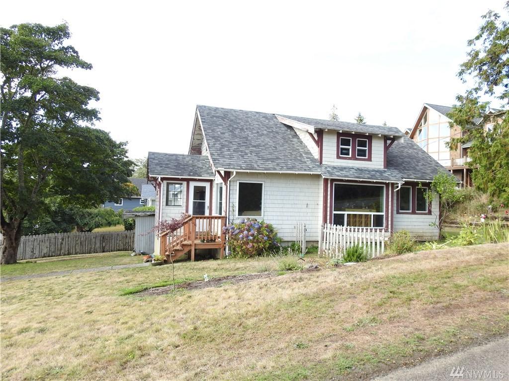 616 Willow St - Photo 1