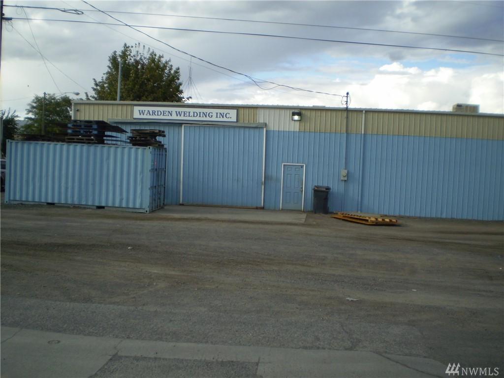 116 Ash St - Photo 1