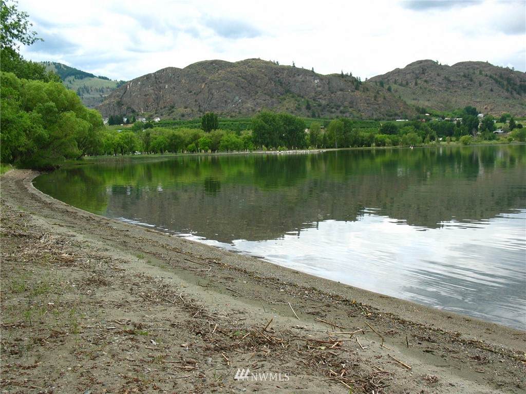 26 Lake Loop Road - Photo 1