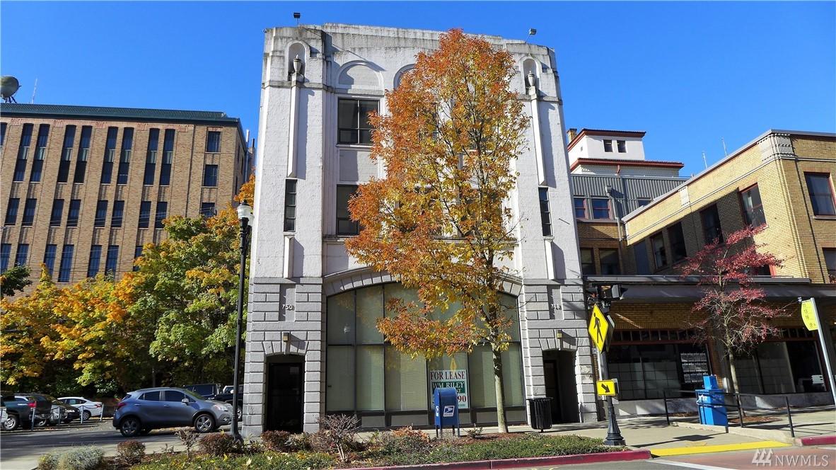 748 Market - Photo 1
