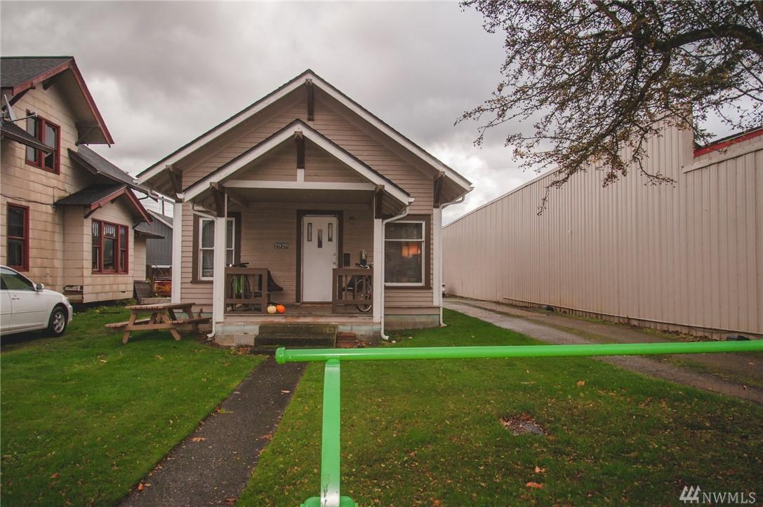 2020 Iron St - Photo 1