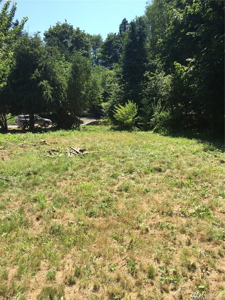 4410 137th St - Photo 1