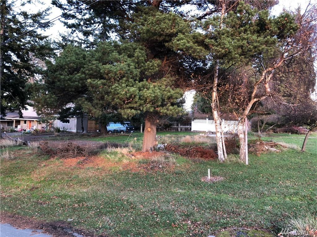 2820 Oakes Ave - Photo 1