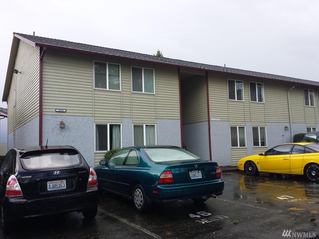 1852 Central Place - Photo 1