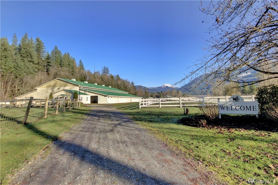 6375 Eastwood Rd - Photo 1