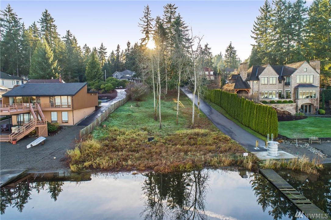 3076 Lake Sammamish Pkwy - Photo 1