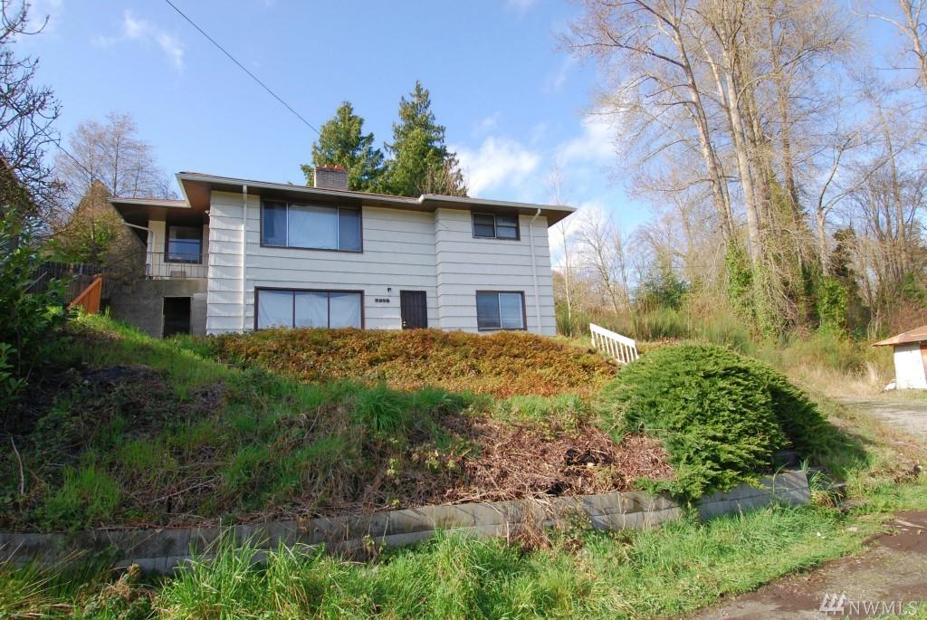 2358 Angeline St - Photo 1