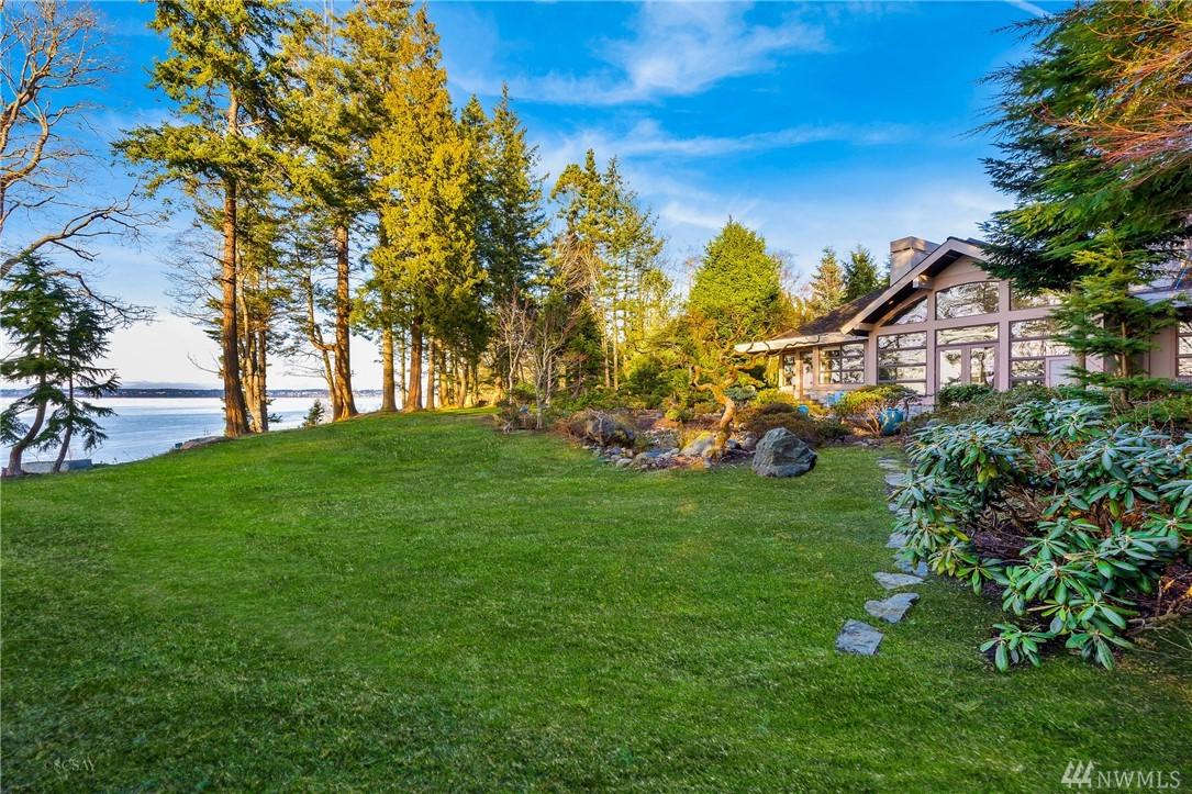 8361 Semiahmoo Dr - Photo 1