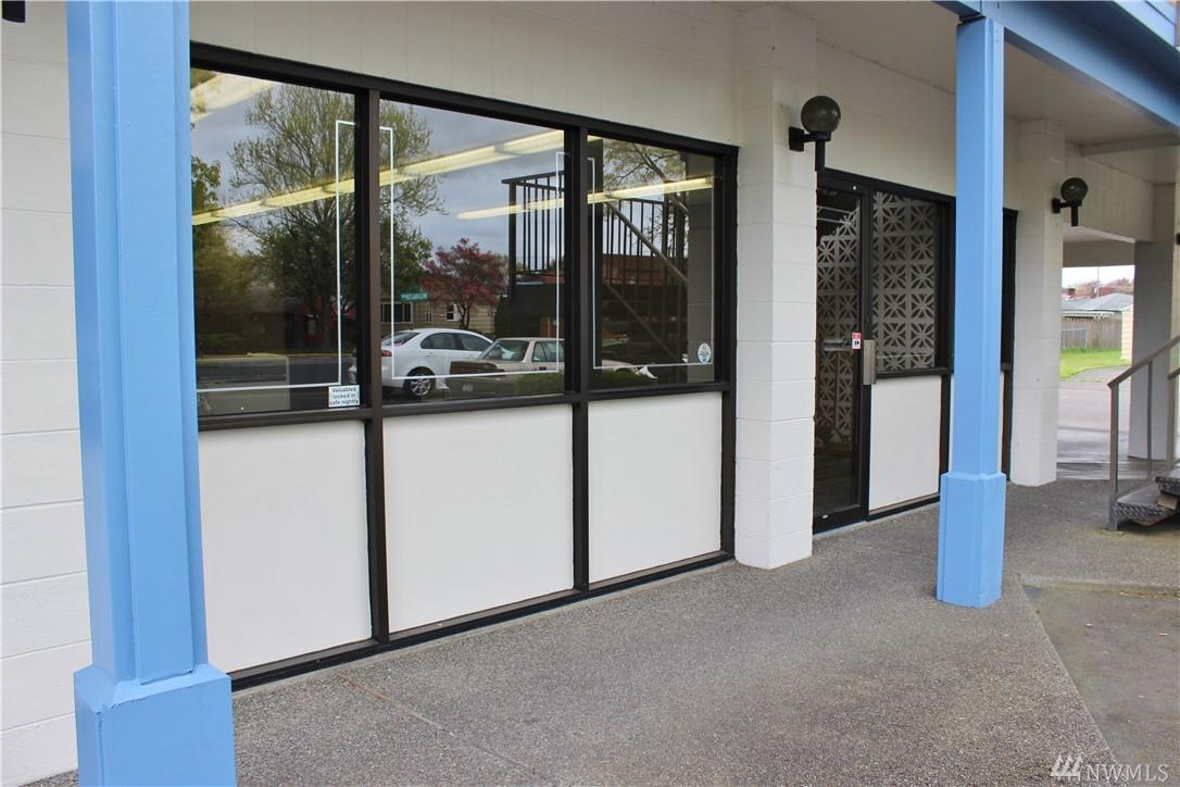1819 Washington Wy - Photo 1