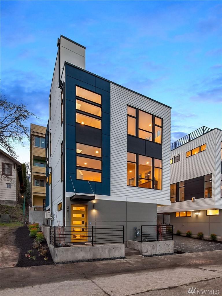 2611 John St - Photo 1