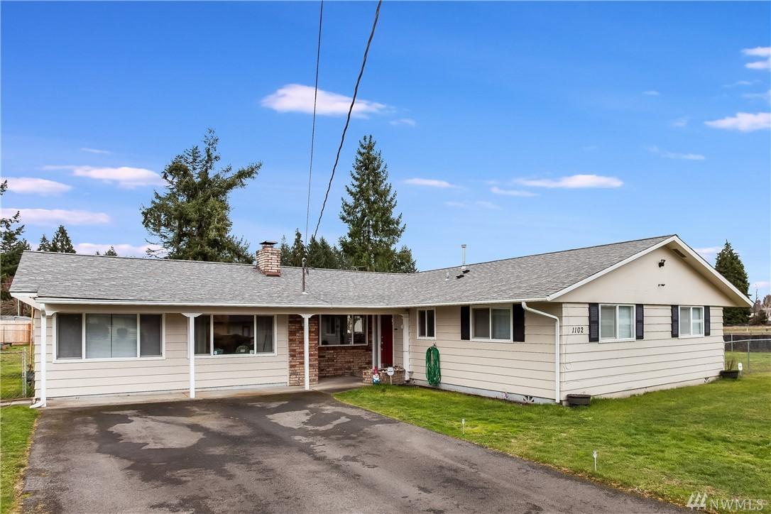1102 Fieldcrest Ave - Photo 1