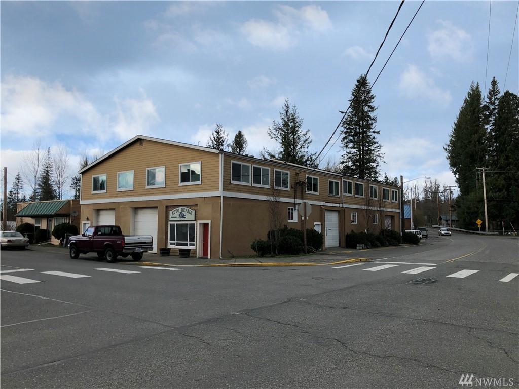 39570 Park St - Photo 1